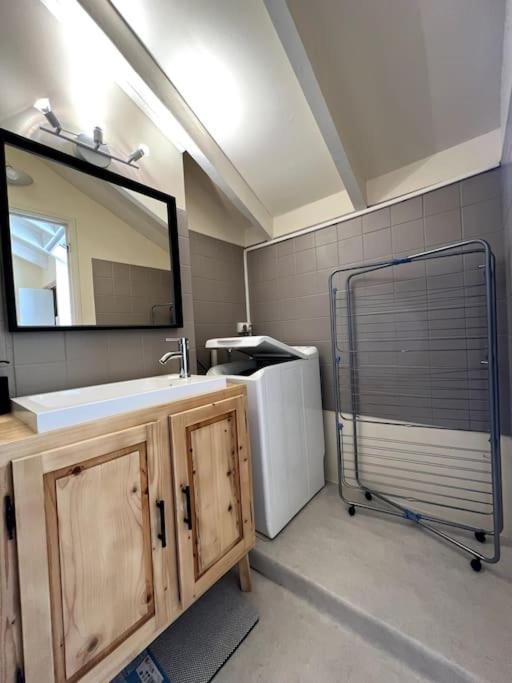 Agreable Studio Apartment Ax-les-Thermes Bagian luar foto